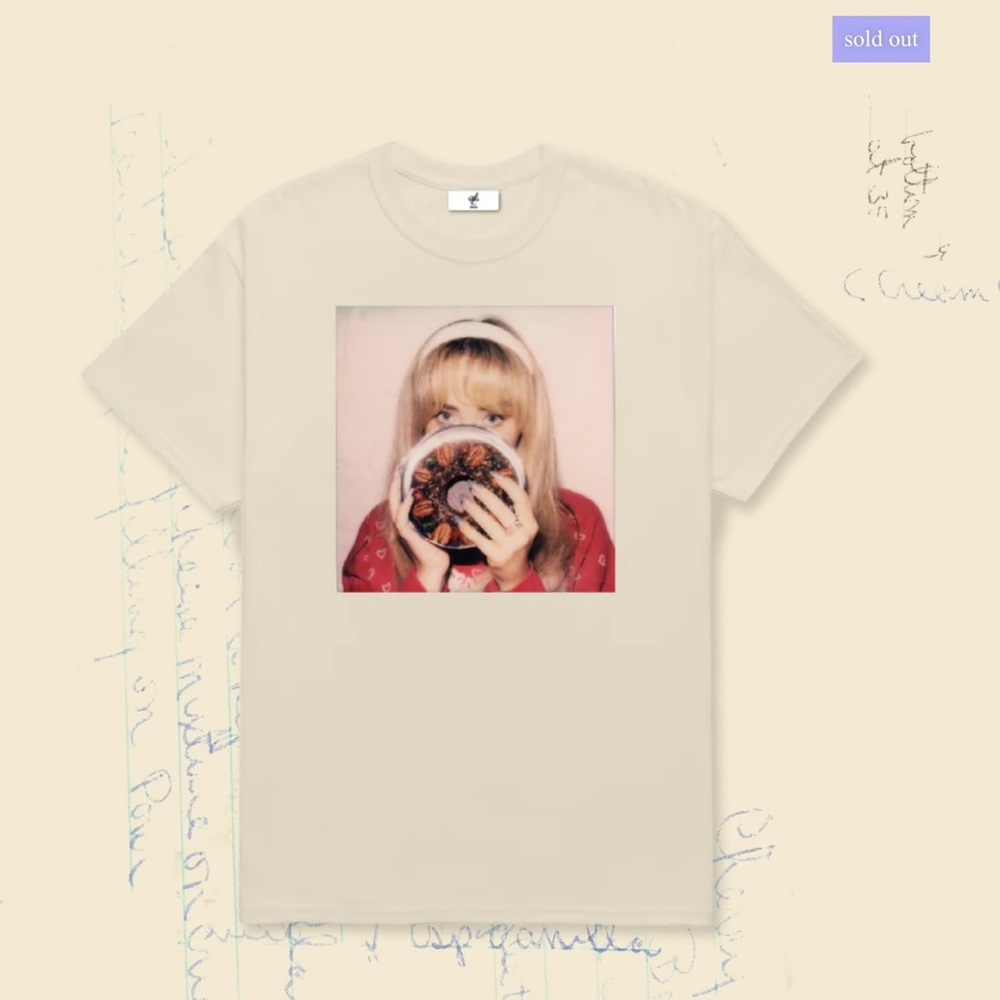 Sabrina Carpenter Fruitcake Unisex Tee